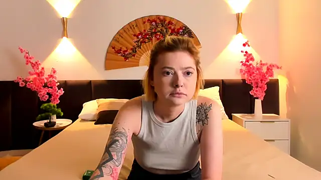 TracyCurtis online show from September 18, 6:01 am