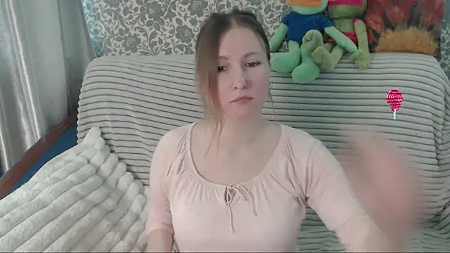 LesanaMagic online show from May 21, 2:15 pm