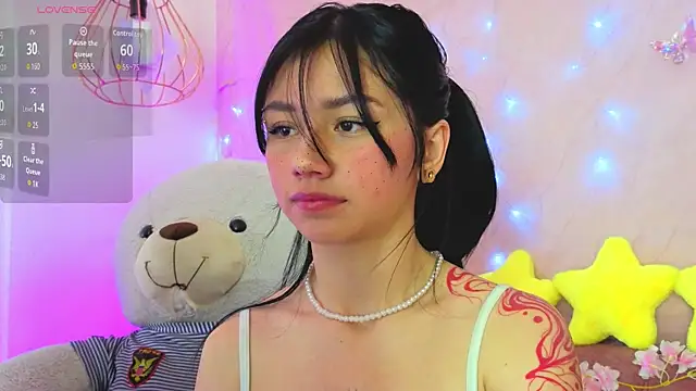 april bennett online show from May 25, 2:38 pm