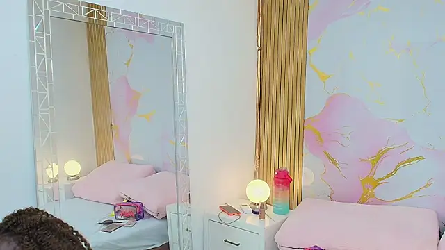 AlishaDixon online show from October 27, 12:55 pm