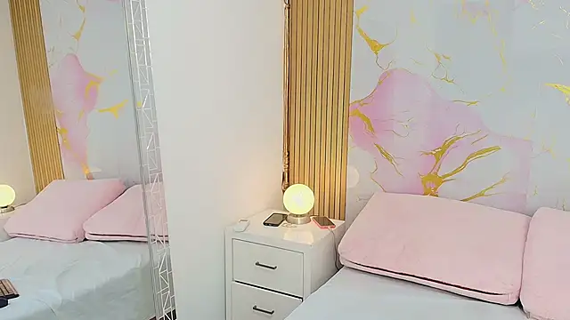 AlishaDixon online show from October 26, 12:44 pm