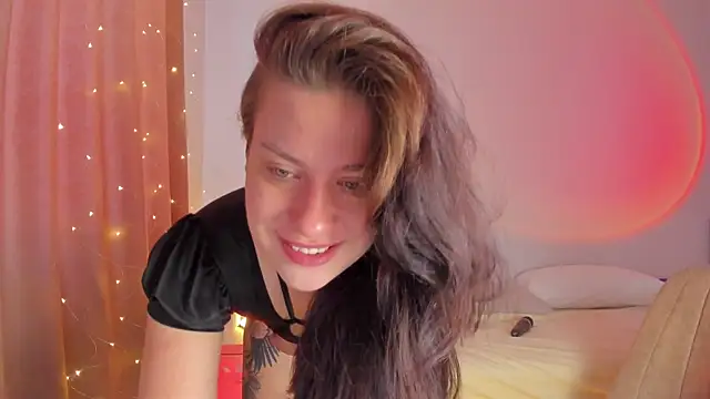 MiaKhallirae online show from December 20, 7:12 am