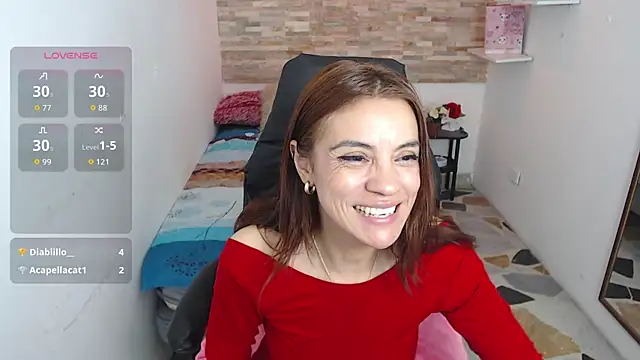 Snapshot of KendallWood_ chatting on September 27, 8:49 pm KendallWood online show from September 27, 8:49 pm