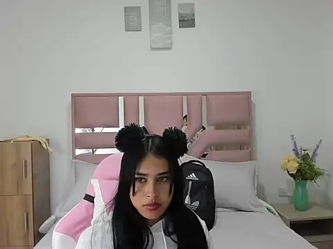 Snapshot of kimberlylohaiza chatting on September 12, 2:34 am kimberlylohaiza online show from September 12, 2:34 am