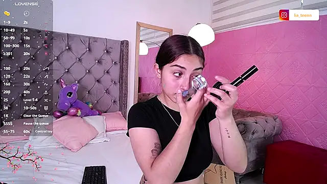 Lia Teen online show from November 13, 8:08 pm