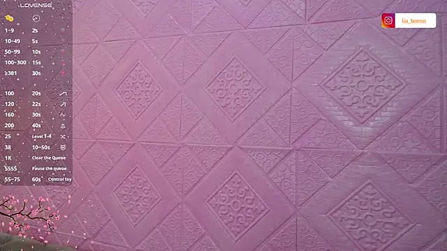 Lia Teen online show from November 18, 7:37 pm