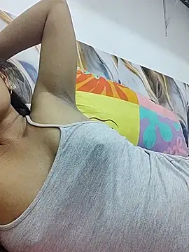 Sweet Asian25 online show from December 17, 8:07 am