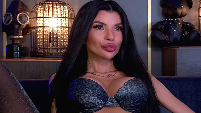 EleniaDevons online show from April 2, 1:52 pm