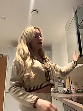 SexySaraxxoo online show from December 21, 11:58 am