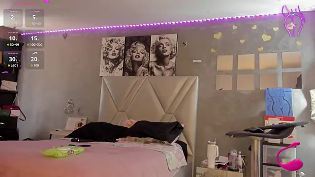 sexyzoe 69 online show from May 14, 7:41 pm