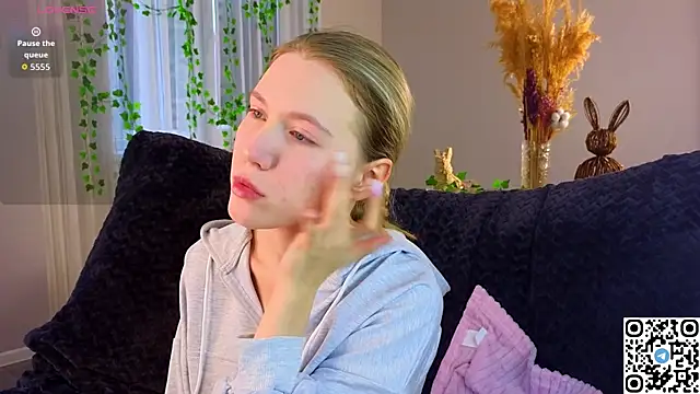 Succubelle online show from December 3, 6:16 am