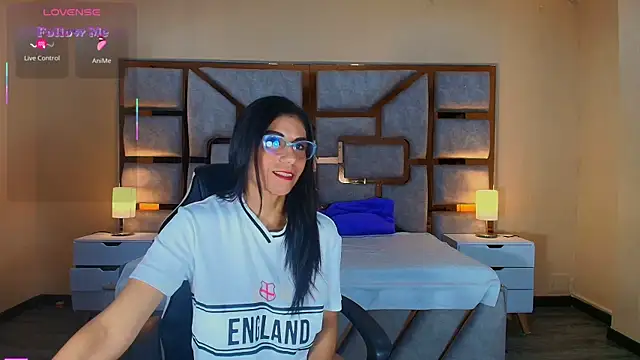 ANABELL BROWN online show from May 22, 1:31 pm