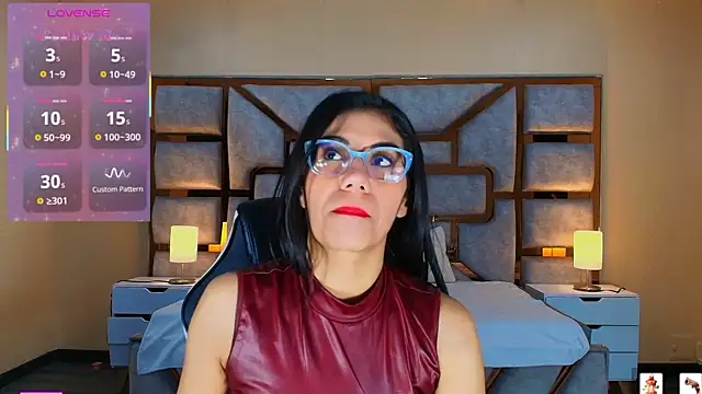 ANABELL BROWN online show from May 16, 2:05 pm