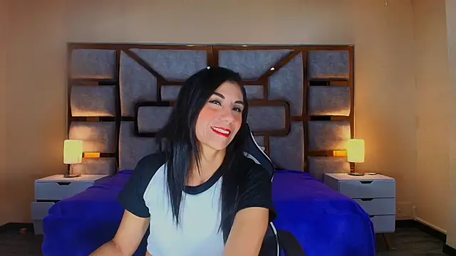 ANABELL BROWN online show from May 19, 1:29 pm