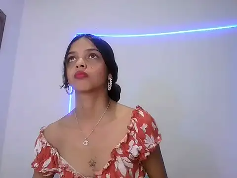 lucy babyy online show from November 12, 8:07 pm