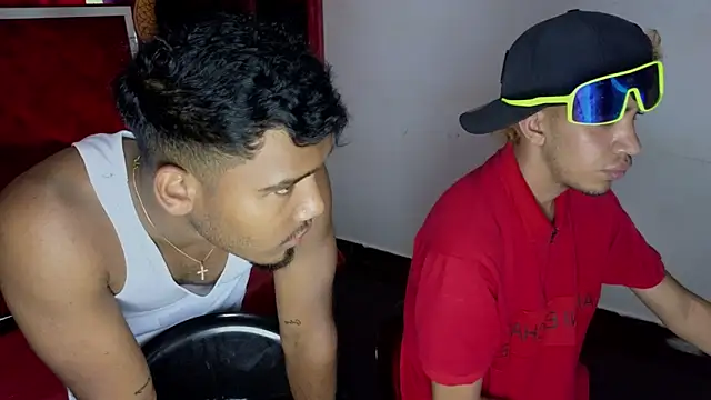 Latin straight0 online show from September 19, 6:51 pm