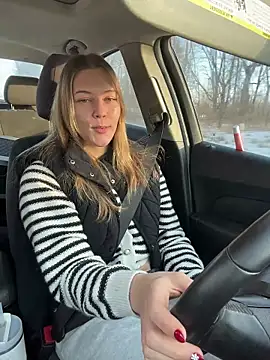 AllesandraLove online show from December 17, 2:21 pm