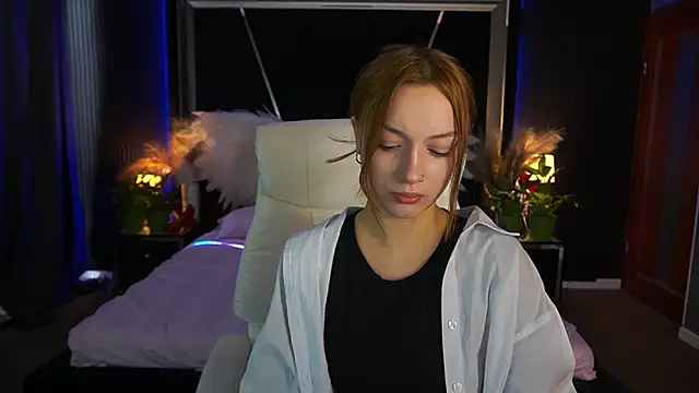 FoxyMayy online show from May 18, 1:06 pm