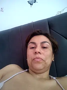 vanessa-titisM online show from May 10, 5:15 pm