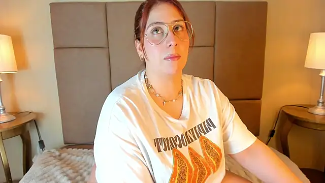 Helenstanford online show from May 23, 1:42 pm
