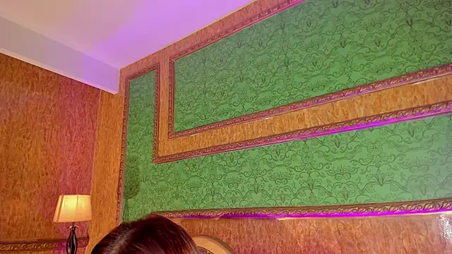 Helenstanford online show from February 4, 3:15 pm