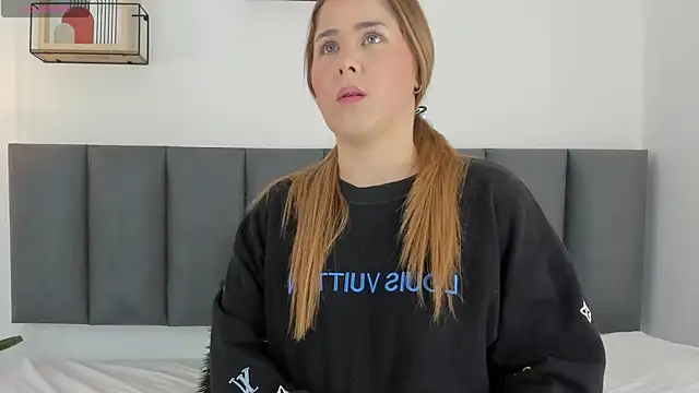 dulce mmg online show from November 18, 7:15 pm