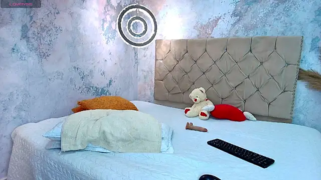 debora ortiz online show from October 24, 1:51 pm