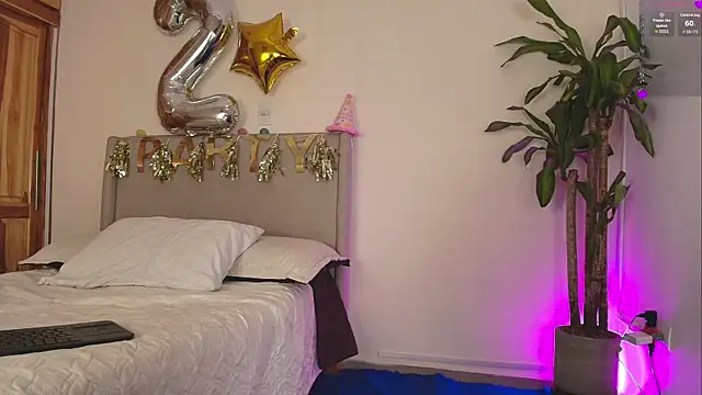 MaryMoon  online show from May 6, 8:35 pm