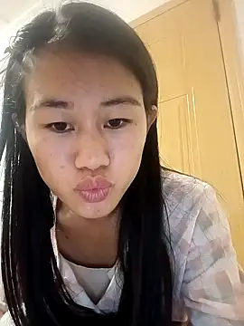 luy-xinh02 online show from September 23, 12:36 pm