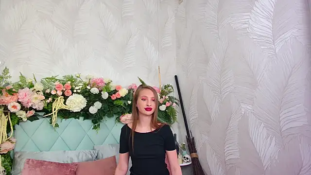 Miranda Scott online show from November 2, 6:11 pm