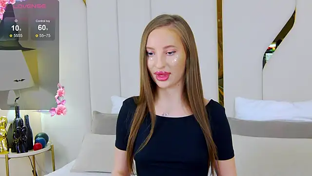 Miranda Scott online show from October 29, 5:37 pm