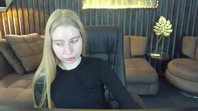 Alina Blonde online show from March 27, 7:10 am