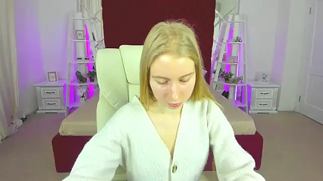 Alina Blonde online show from March 22, 8:42 am