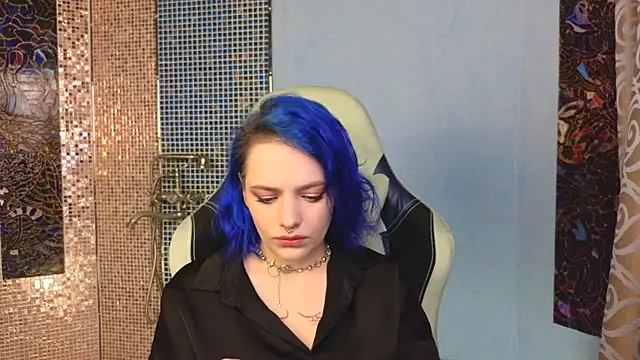 Snapshot of Eniferi chatting on September 13, 7:11 pm Eniferi online show from September 13, 7:11 pm