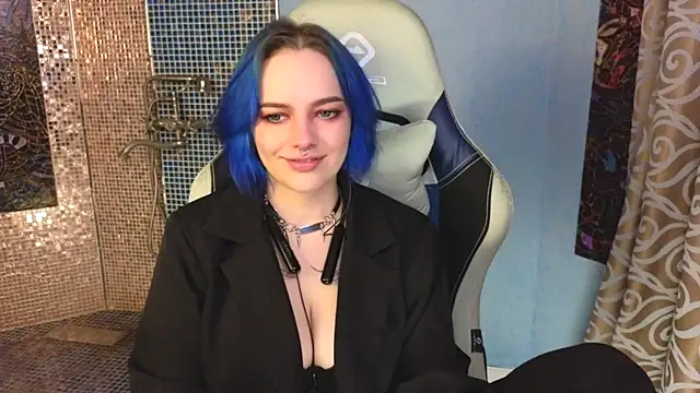 Snapshot of Eniferi chatting on October 22, 2:11 pm Eniferi online show from October 22, 2:11 pm