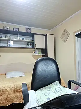 Soffy Skye online show from February 6, 7:01 am