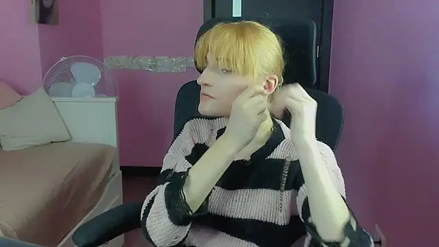 AcidTears online show from November 11, 5:58 am