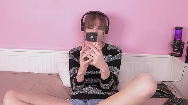 AcidTears online show from October 22, 6:18 am