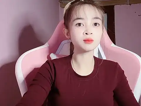 Suna7383 online show from November 18, 4:30 pm