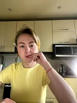 MartaLuna  online show from December 15, 9:36 am