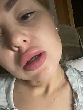 MartaLuna  online show from October 11, 8:55 pm