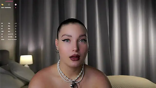 KristynSchwerin online show from September 23, 1:20 pm