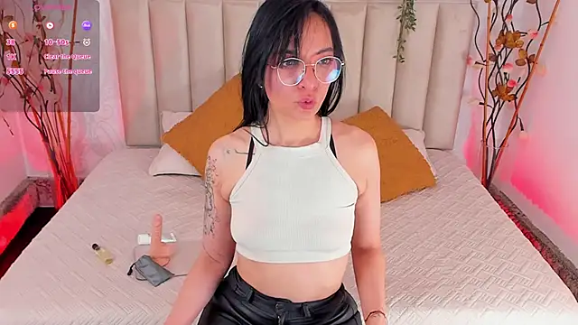 Aria velle online show from October 2, 1:49 pm