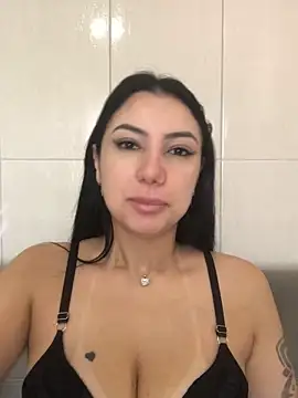 Andreininha online show from November 28, 1:03 pm