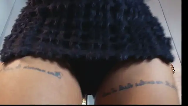 emma hearths online show from November 8, 7:52 pm