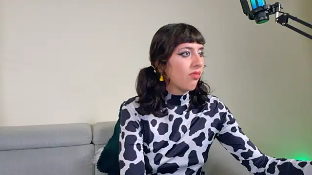 Bellaa Cherry online show from September 28, 2:44 pm
