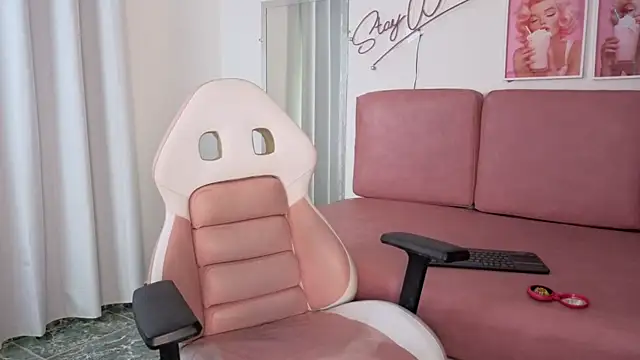 Emmy sexygirl online show from October 14, 12:52 pm