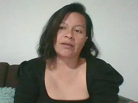adri89-g online show from October 1, 9:31 pm