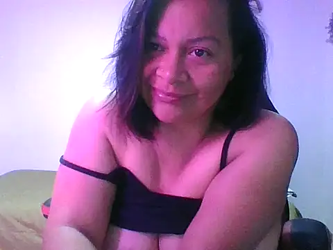 adri89-g online show from October 6, 11:53 pm