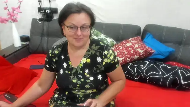 KittyCharm online show from May 12, 9:32 pm